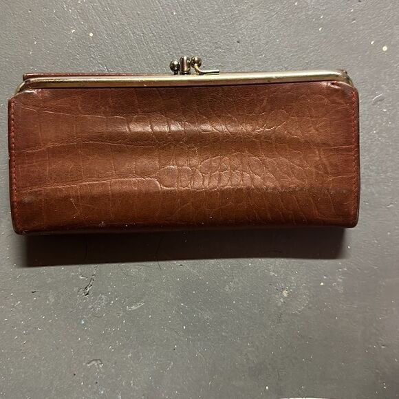 Light Tan Buxton Vintage Leather Tri Fold Wallet - Picture 4 of 5